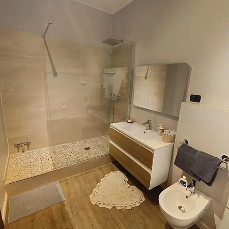 Rocky House 日帕特尼纳