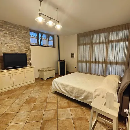 Rocky House 住宿加早餐酒店 *